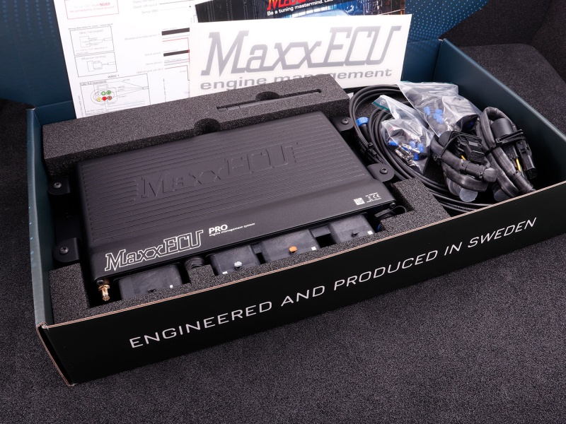 MaxxECU PRO PREMIUM (ECU, kabelhärvor, tillbehör och LSU 4.2)