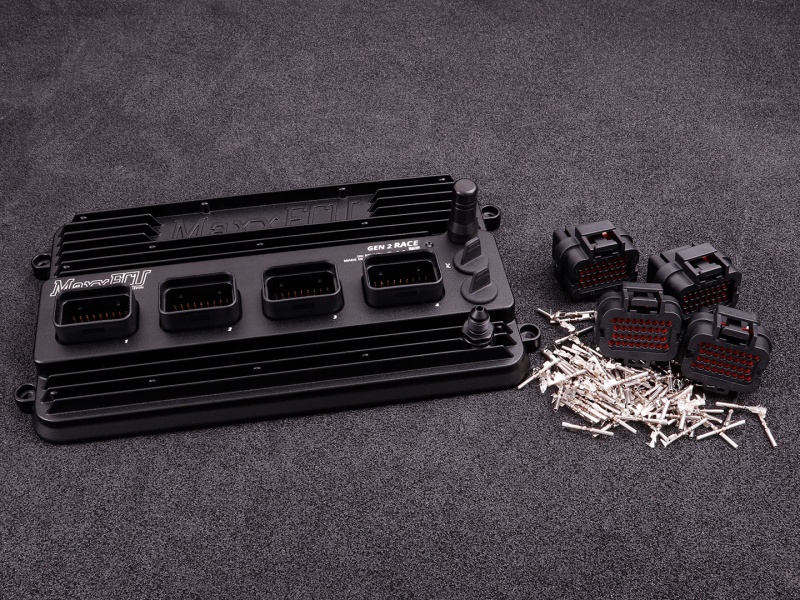 MaxxECU GEN2 RACE, med kontaktdon och terminaler
